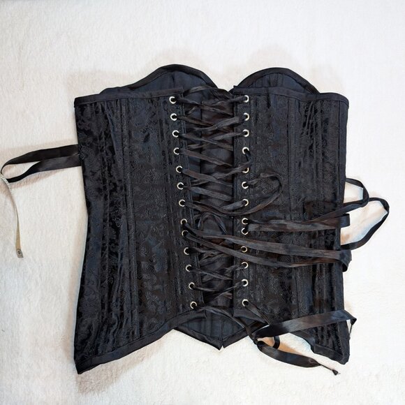 Black Rose and Dragon Brocade boned and laced corset size M-L - Picture 2 of 9